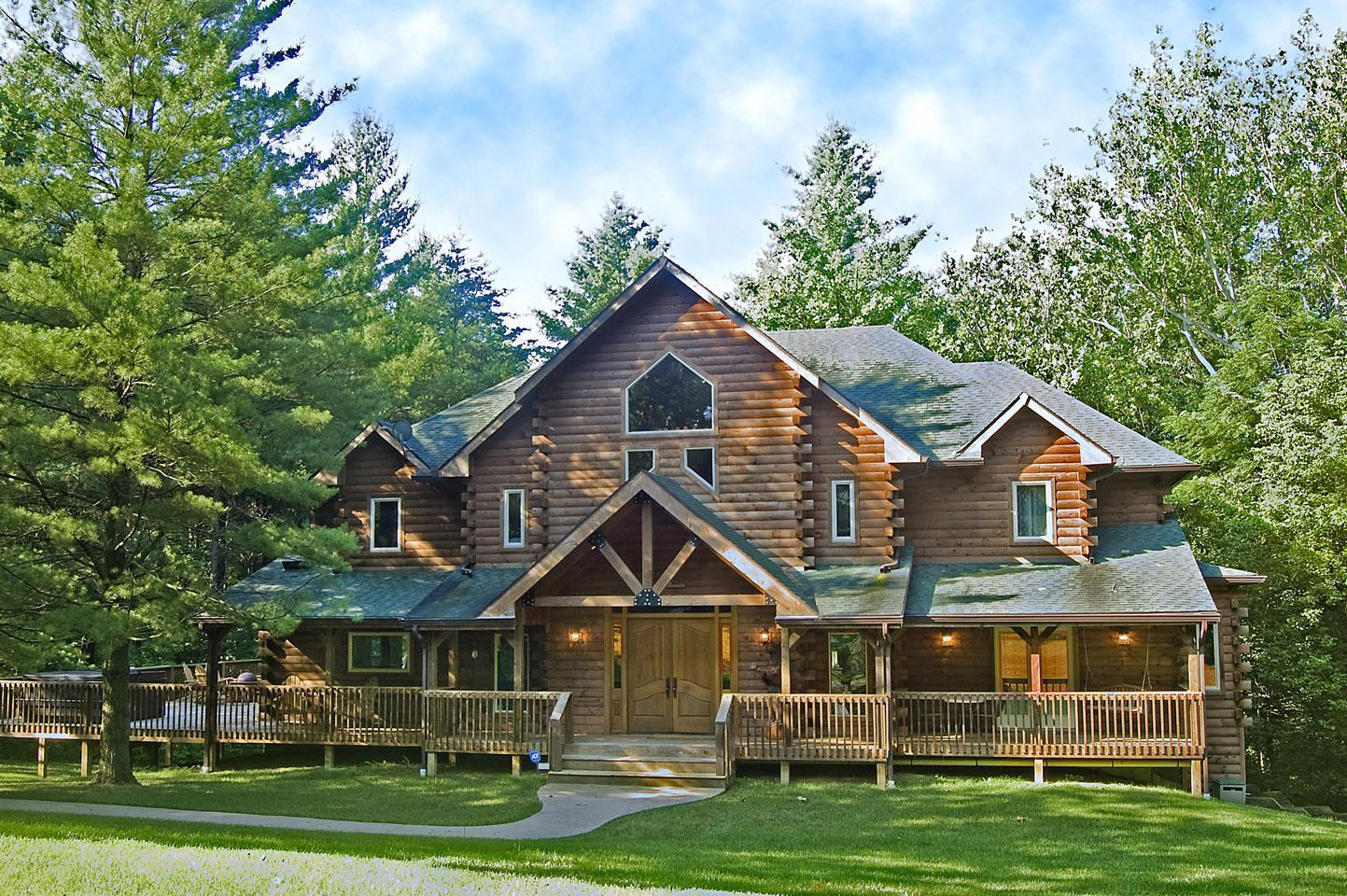 Eagles Nest Lodge