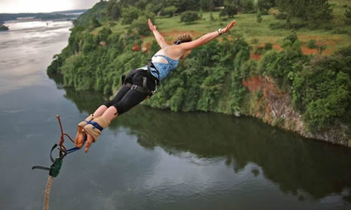 Bungee jumping on Nile river